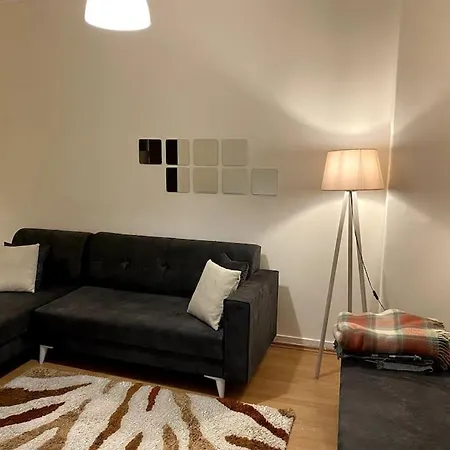 Merkezde 3+1 Full Daire Apartment