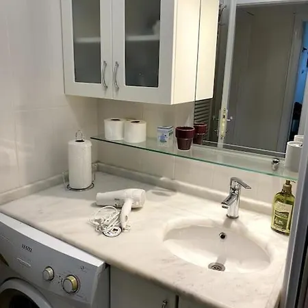 Merkezde 3+1 Full Daire Apartment