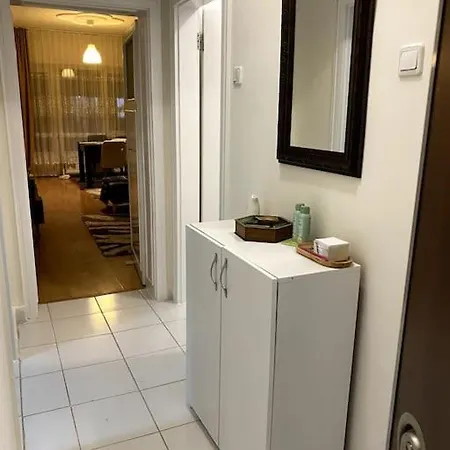 Apartment Merkezde 3+1 Full Daire